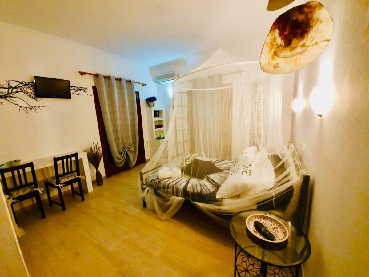 Thomas Art Hotel 3*