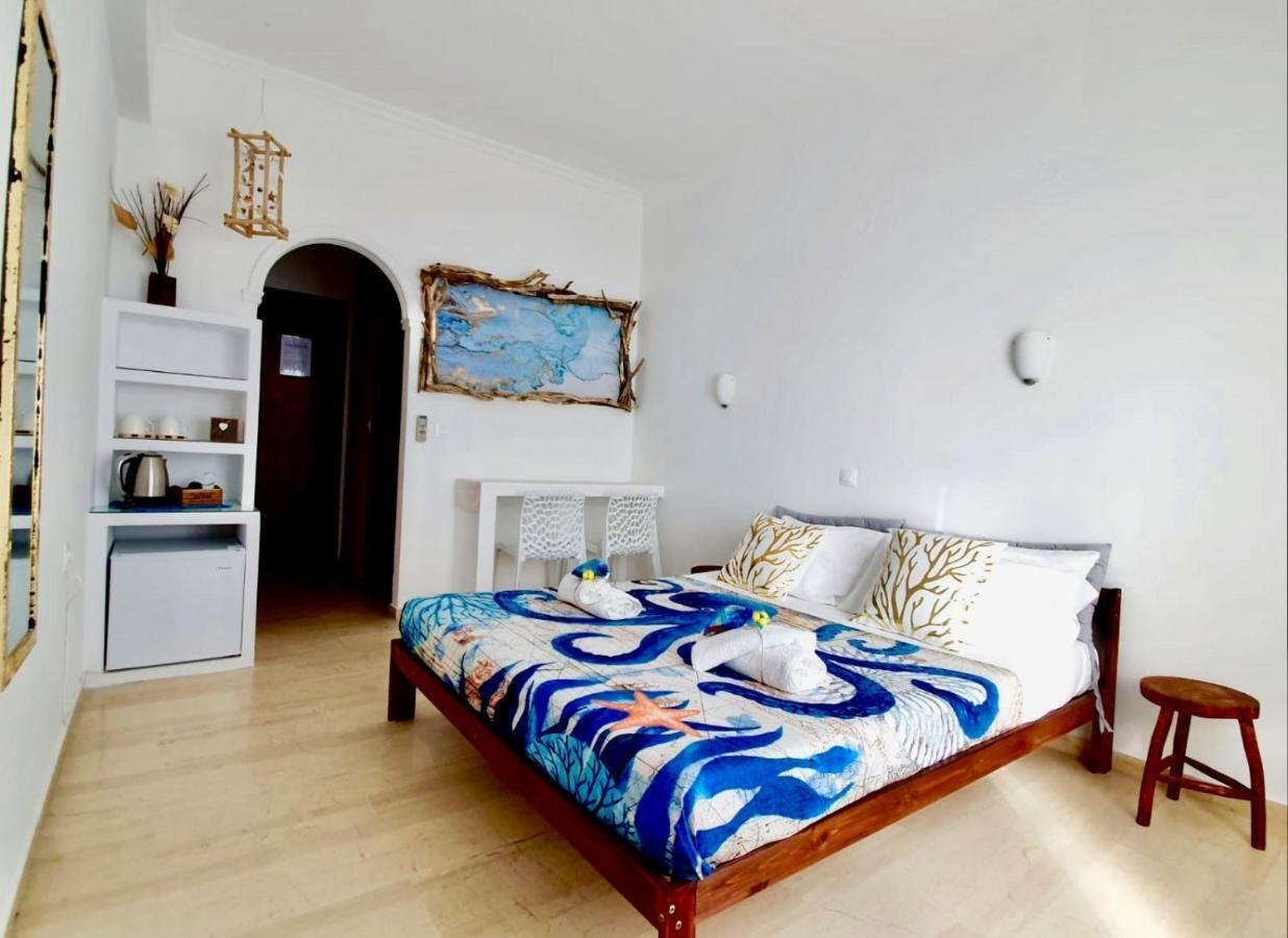 Hotel Thomas Art 3*